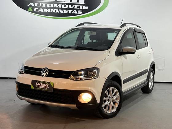 VOLKSWAGEN CROSSFOX 1.6 MI FLEX 8V 4P MANUAL